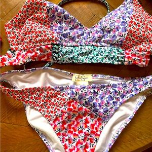 Brand new Jessica Simpson women’s floral bikini